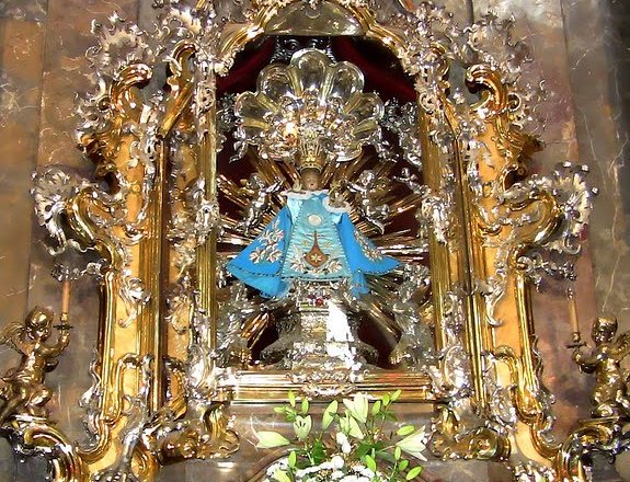 Il Bambino Gesù di Praga e la Chiesa della Vittoria